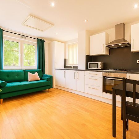 One Bedroom Apartment In City Centre Кардиф Екстериор снимка