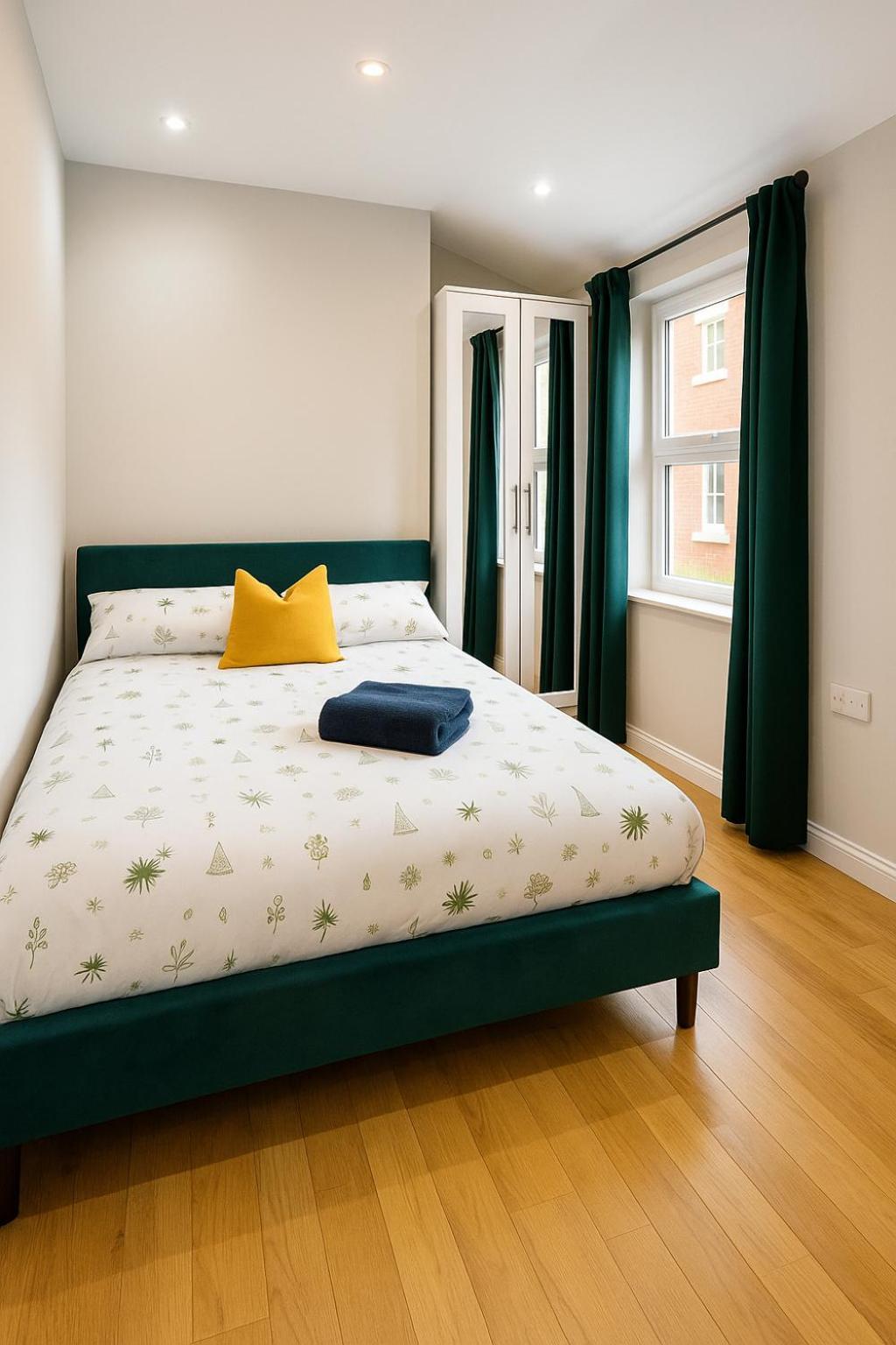 One Bedroom Apartment In City Centre Кардиф Екстериор снимка