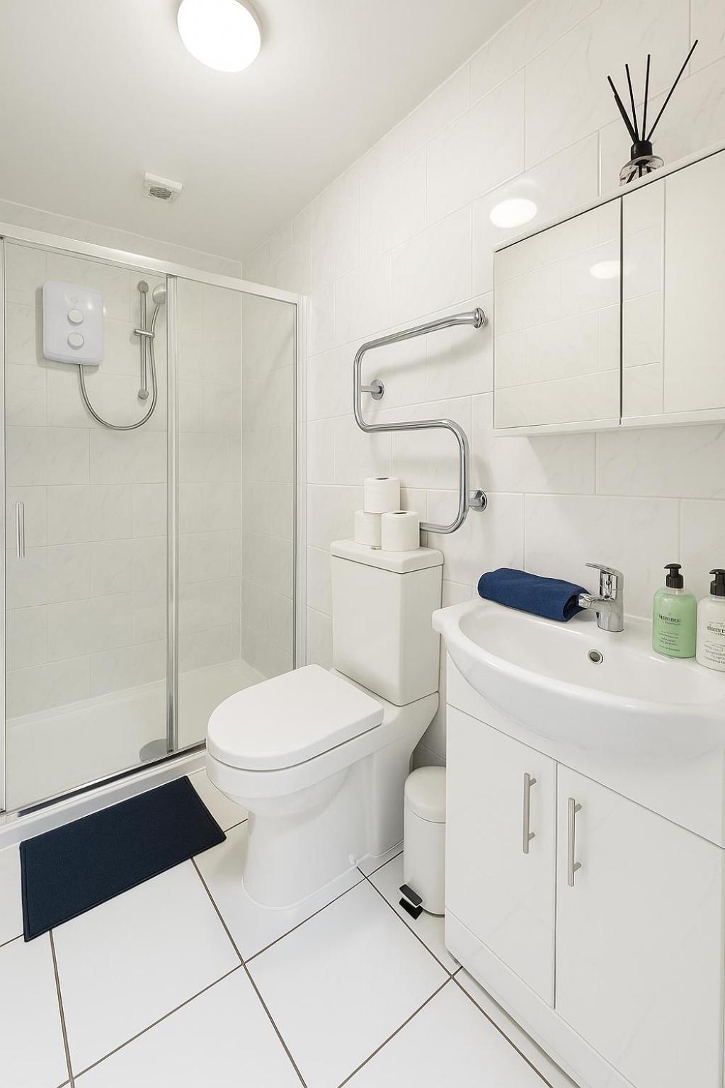 One Bedroom Apartment In City Centre Кардиф Екстериор снимка