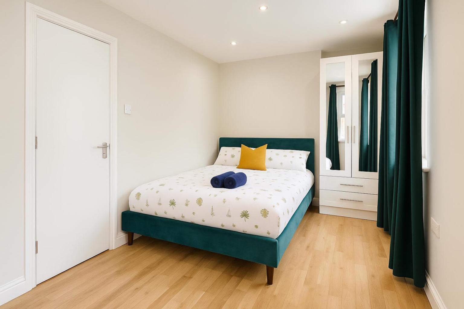 One Bedroom Apartment In City Centre Кардиф Екстериор снимка